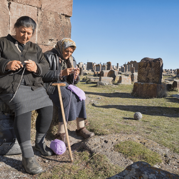Armenia, tra monasteri sospesi e tradizioni vive