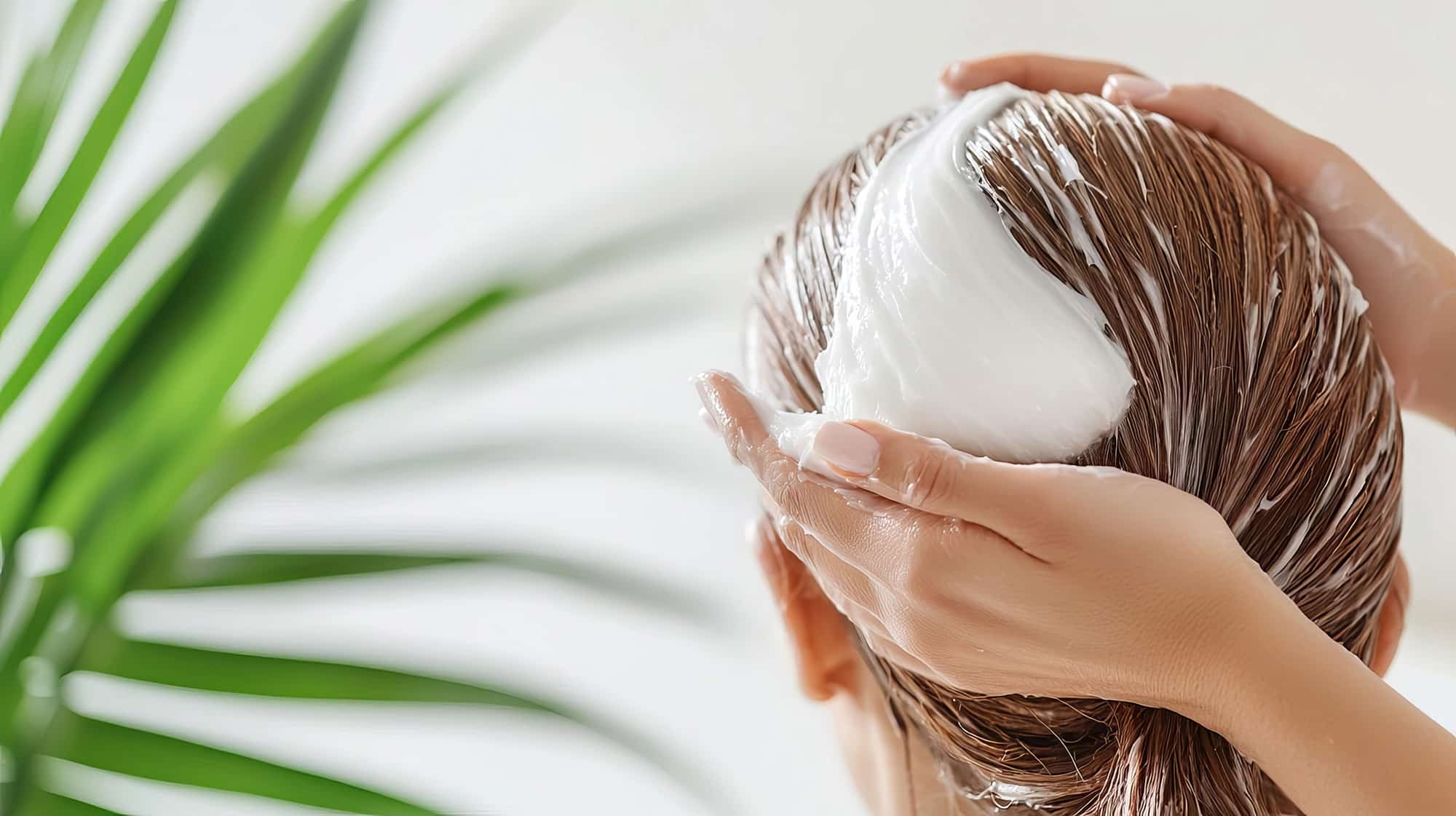 Come scegliere le maschere antiage per capelli sani e forti