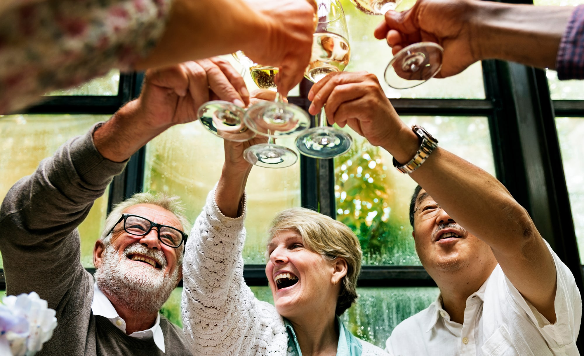 Modello di invo alla festa di pensionamento disegnato a mano