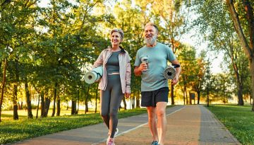 La vera giovinezza è un’abitudine quotidiana: come il movimento e la nutrizione favoriscono la longevità attiva