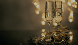 Brindisi-Capodanno-pexels-visionpic-net-3036525