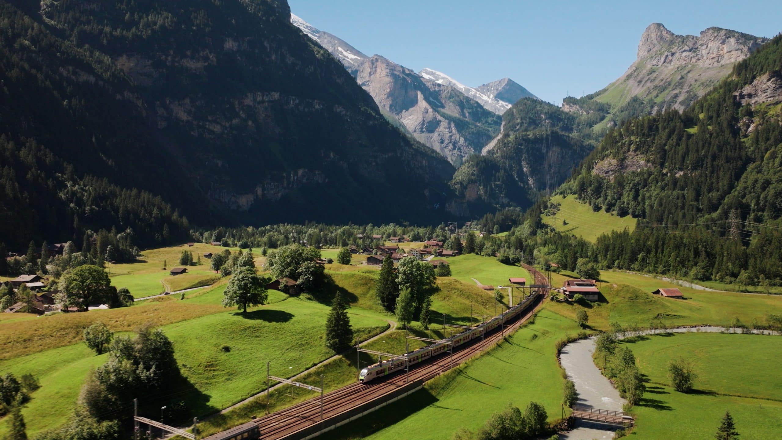 Drohne_Trenino Verde Kandersteg0 (1)