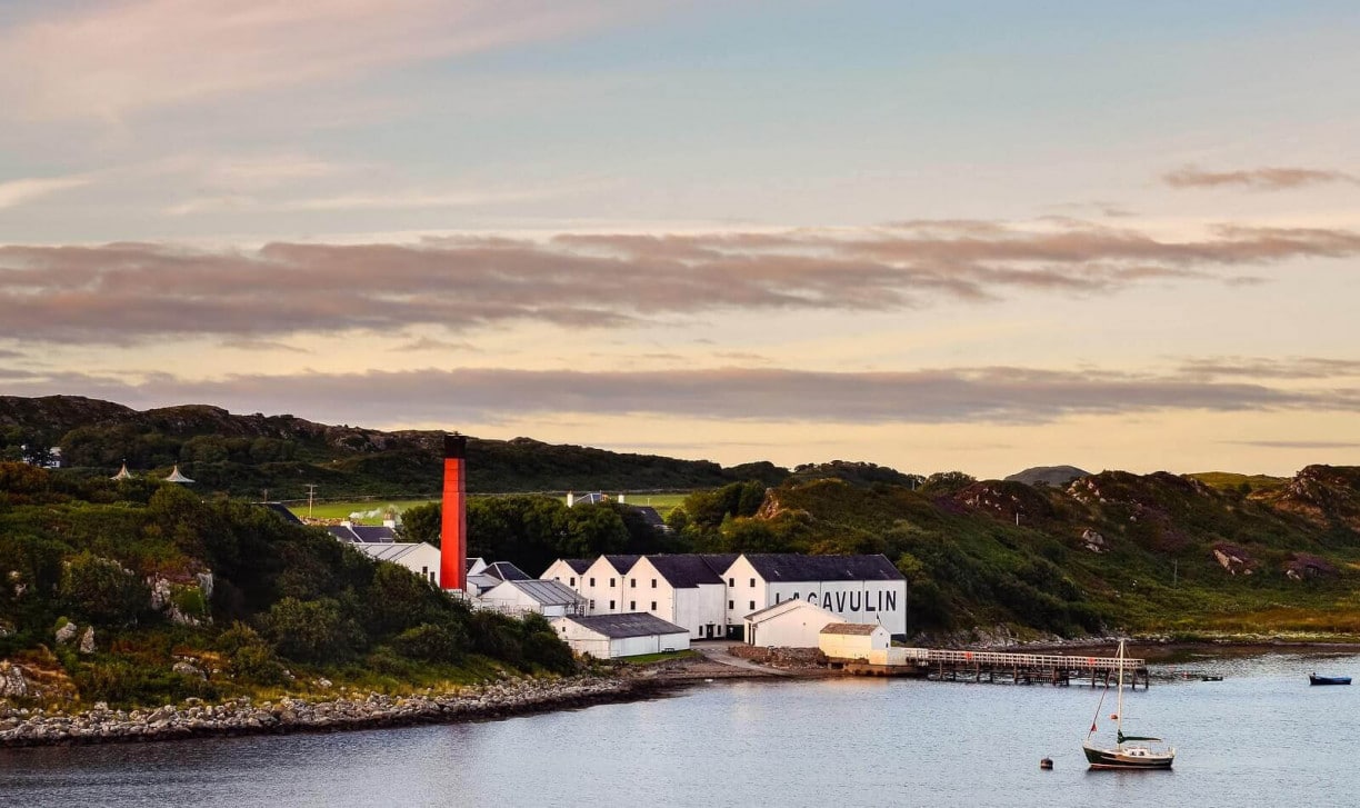 Lagavulin-distillery-harbour-Islay-scotland