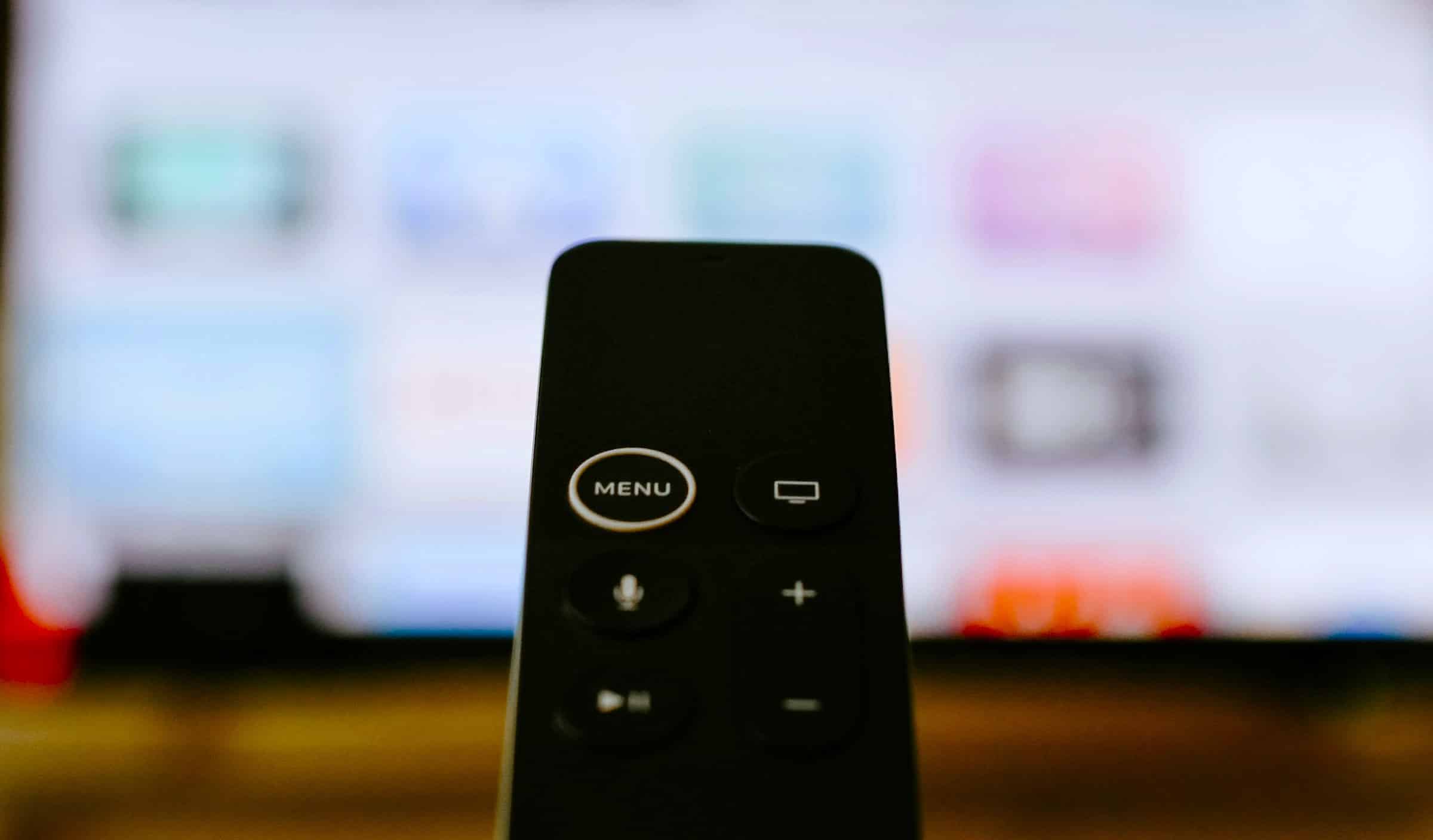 TELEVISIONE-kelly-sikkema-MsddXGPfQlA-unsplash