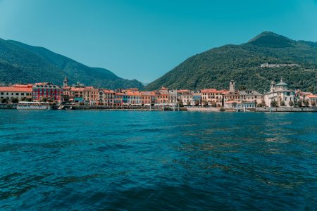 claudio-schwarz-h9jupVL19og-unsplash