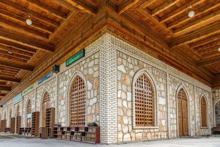 Penjikent Central Mosquegoasia.ubekistanetagikistan-Depositphotos_325130330_L-1140x760