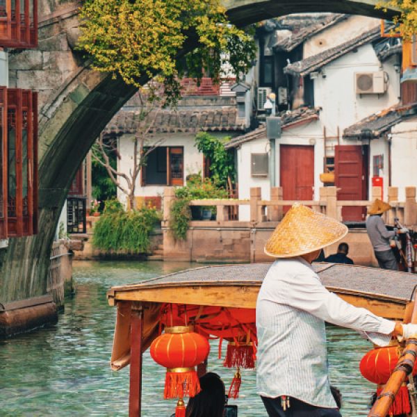 Cina: viaggio nella Terra di Mezzo
