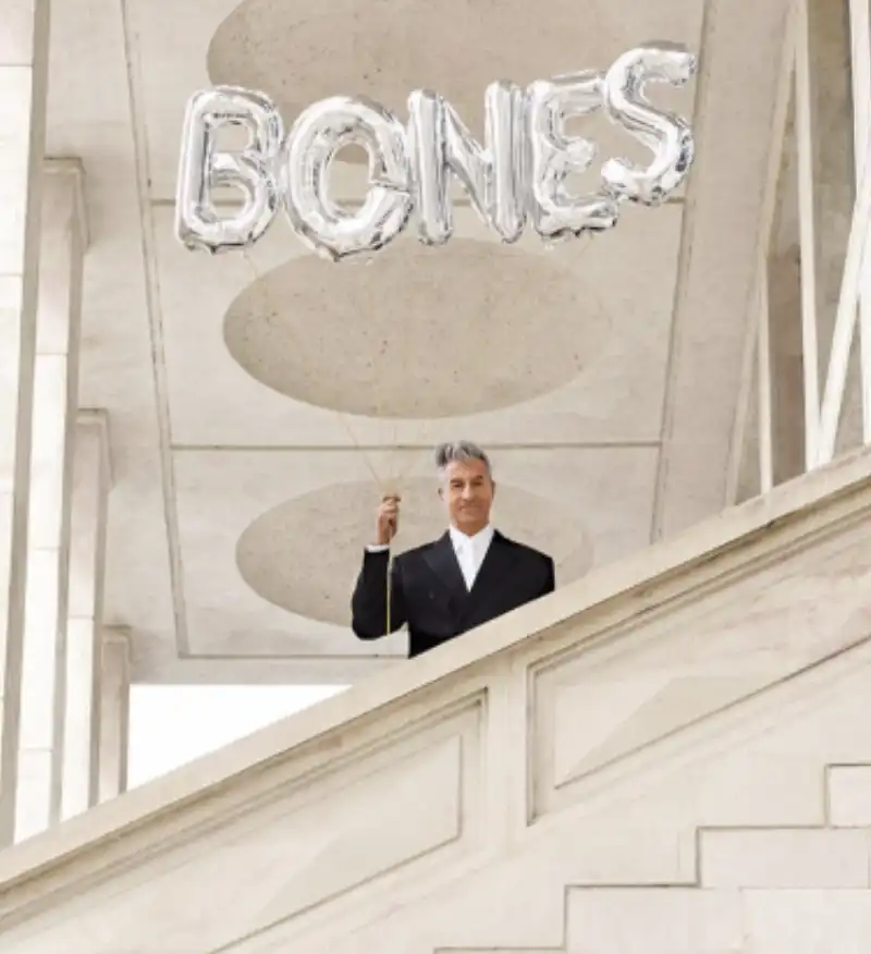 Bergamo ospita un’importante mostra di Maurizio Cattelan