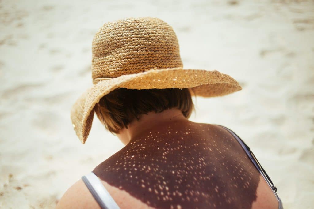 Ogni quanto mettere la crema solare quando si è in spiaggia