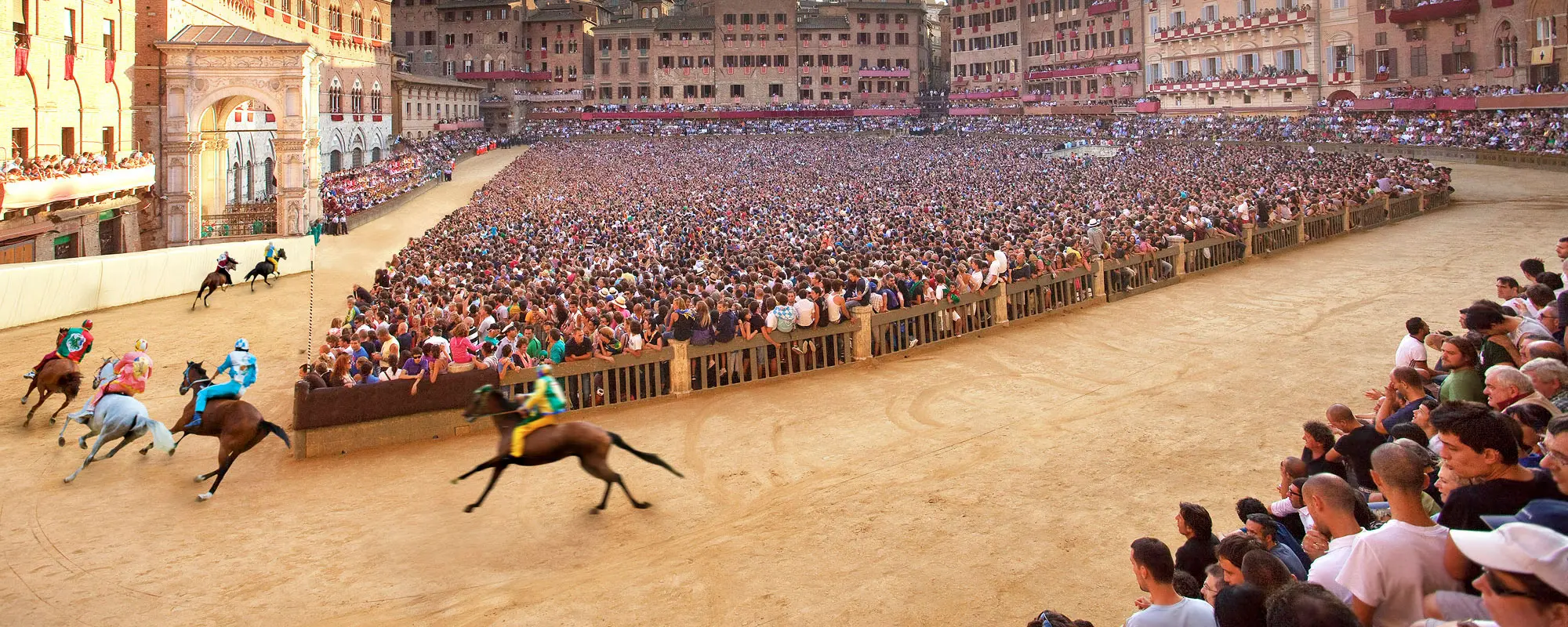 Il palio di Siena: è ancora attuale?