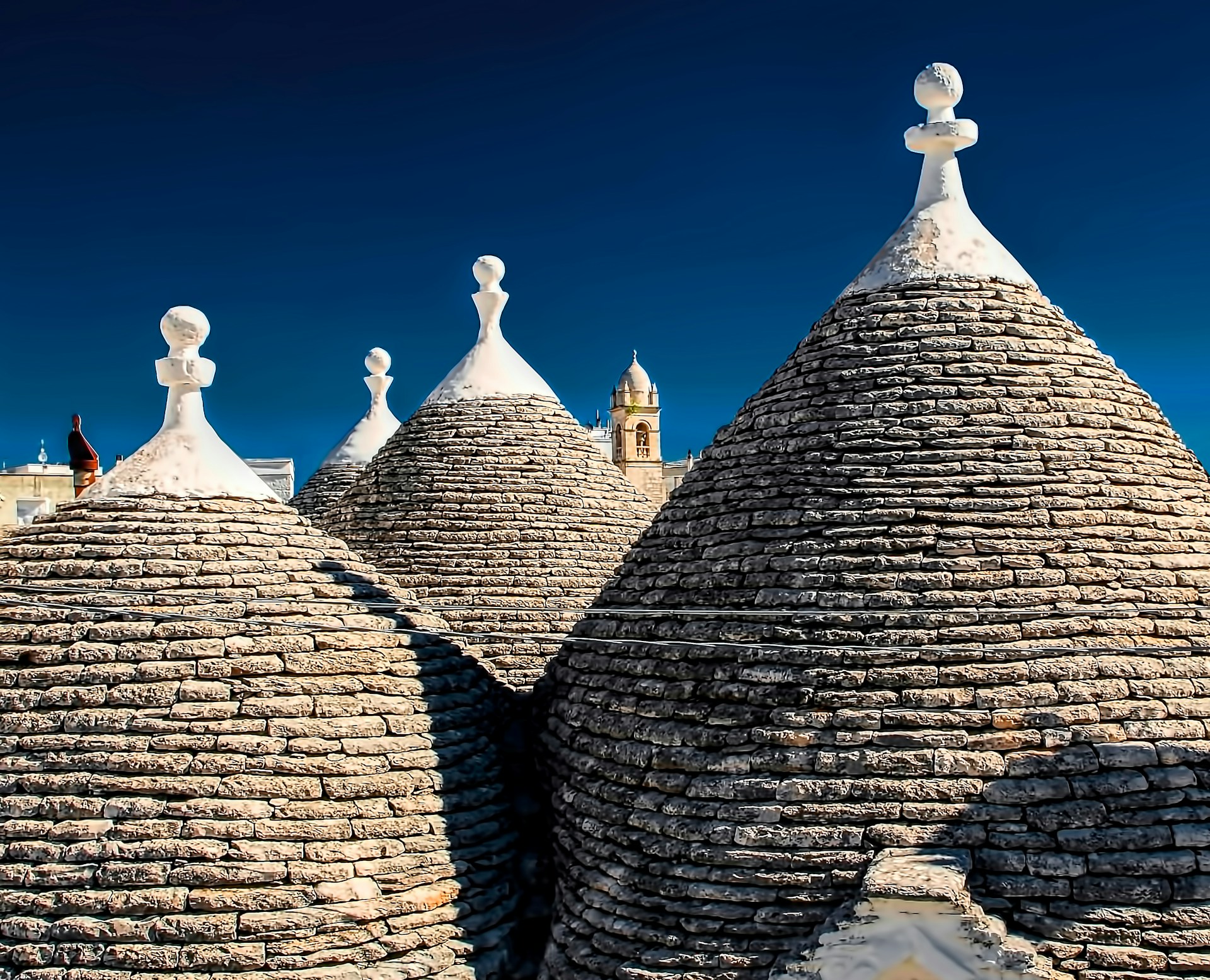 trulli.puglia.ricardo-gomez-angel-jv3kvNBxz5s-unsplash